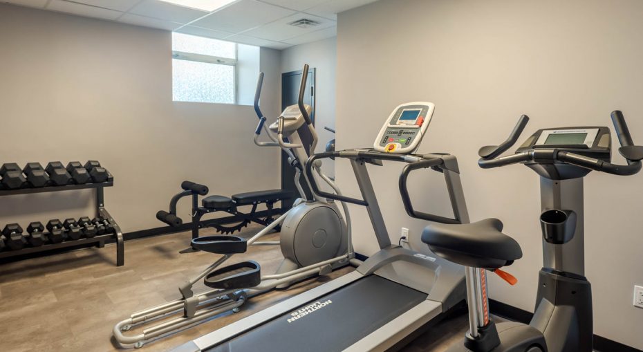 The Courthouse Hotel in Thunder Bay, Ontario features a Fitness Room, but there are plenty of hikes and outdoor activities to choose from too!